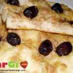 Pizza al tonno e olive nere