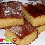 Torta allo yogurt con vasetto come misurino