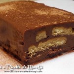 Torta di budino con biscotti